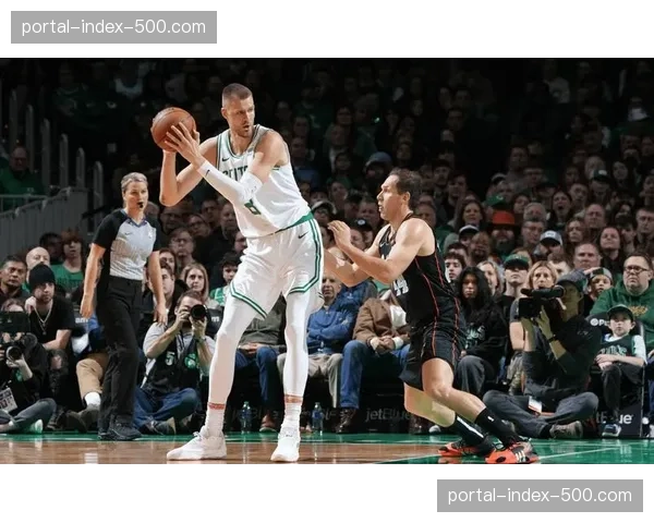 塔图姆解锁生涯14000分里程碑 凯尔特人轻取黄蜂提前锁定季后赛